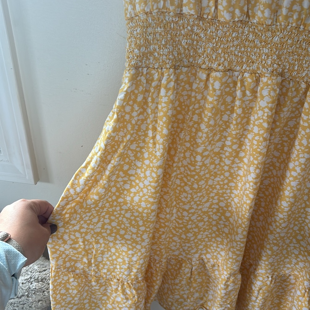 Croft & Barrow Yellow Floral Dress - Picture 3 of 4
